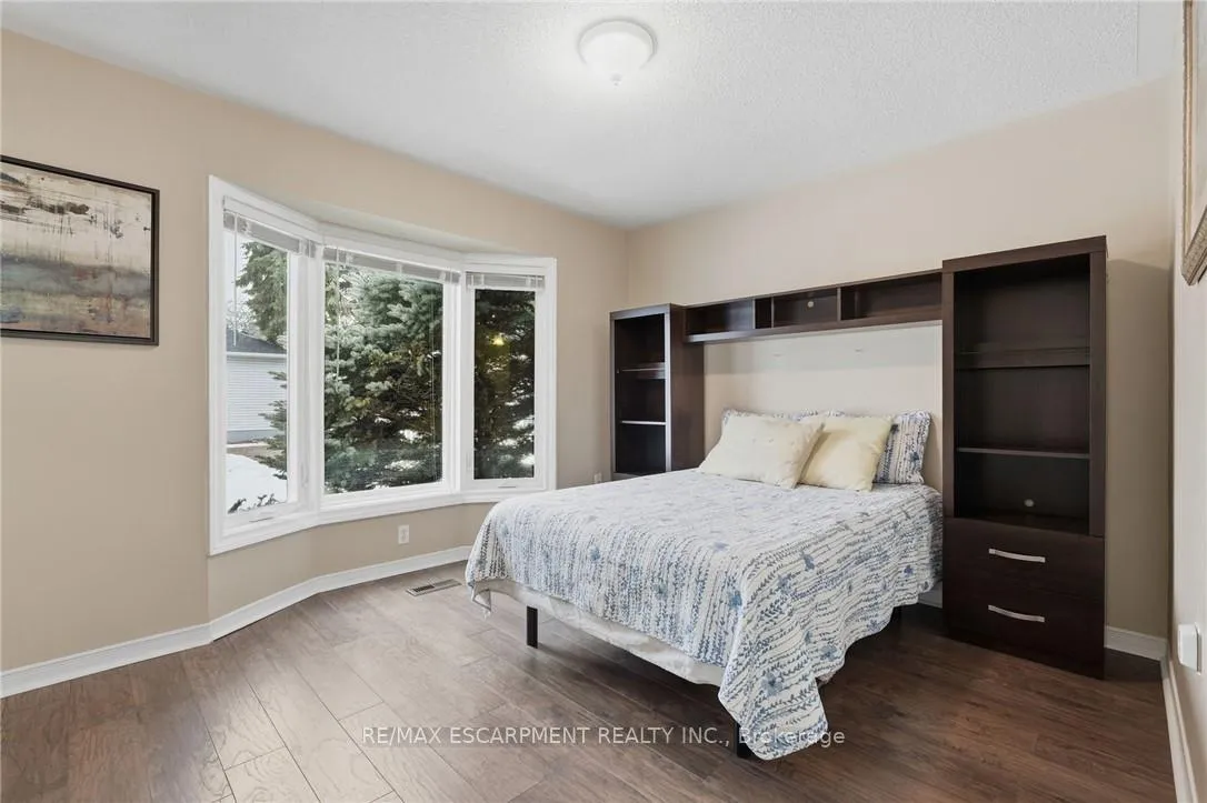 Photo 18 of 360 Silverbirch Boulevard, Hamilton, Villages of Glancaster — HOMEH