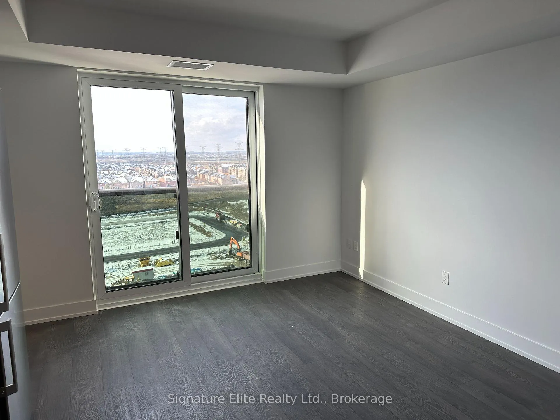 Photo 3 of Unit 1019, 2550 Simcoe Street N, Oshawa, Windfields — HOMEH