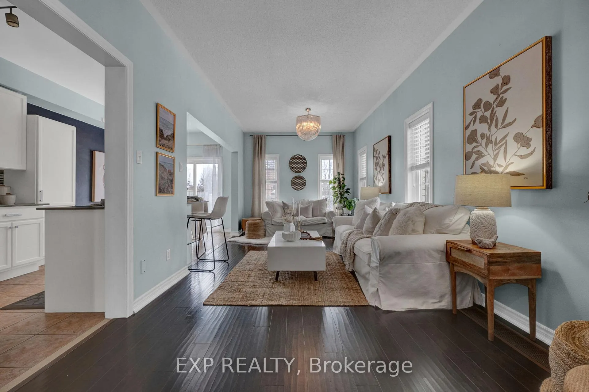 Photo 6 of 34 Taft Place, Clarington, Bowmanville — HOMEH