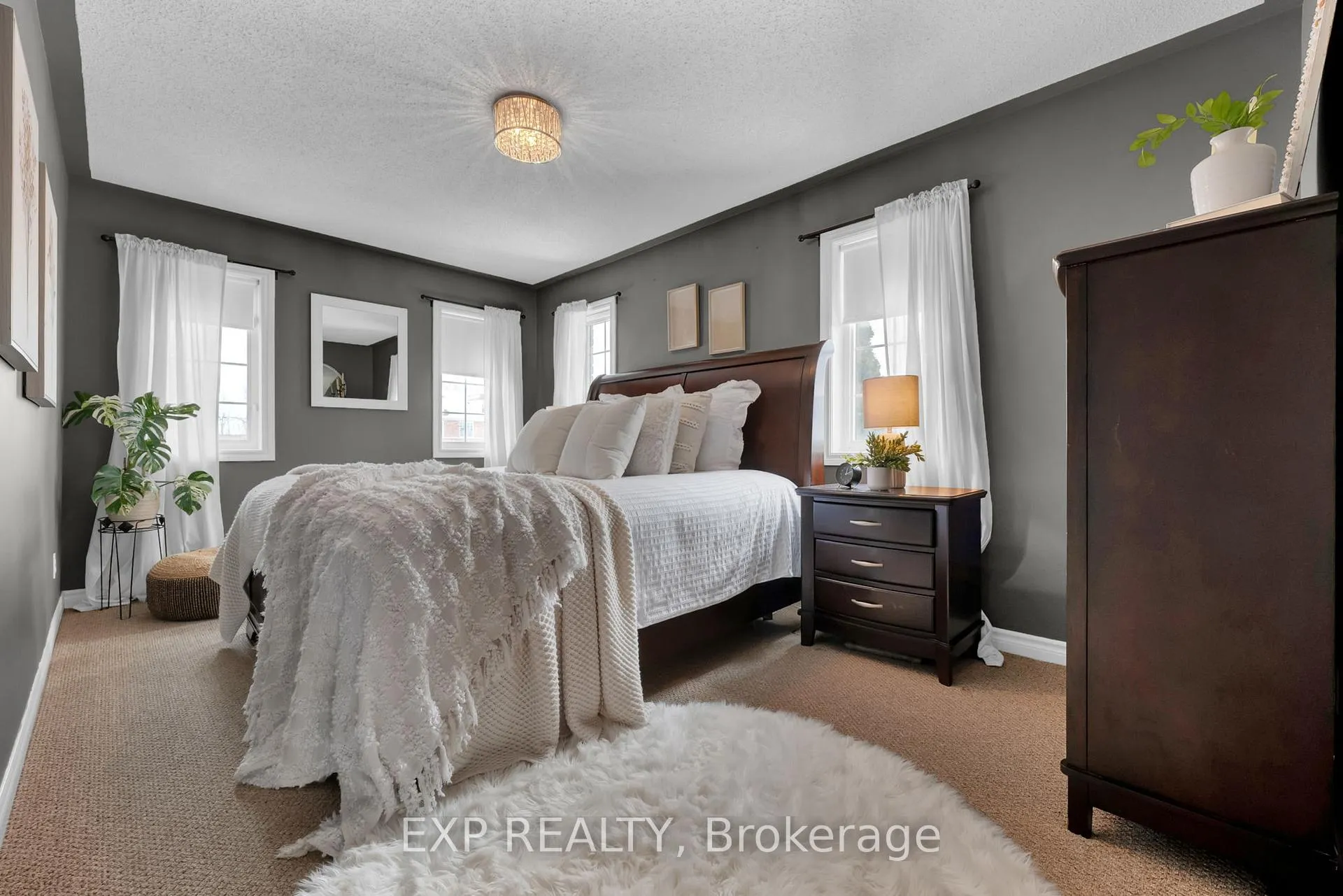 Photo 15 of 34 Taft Place, Clarington, Bowmanville — HOMEH