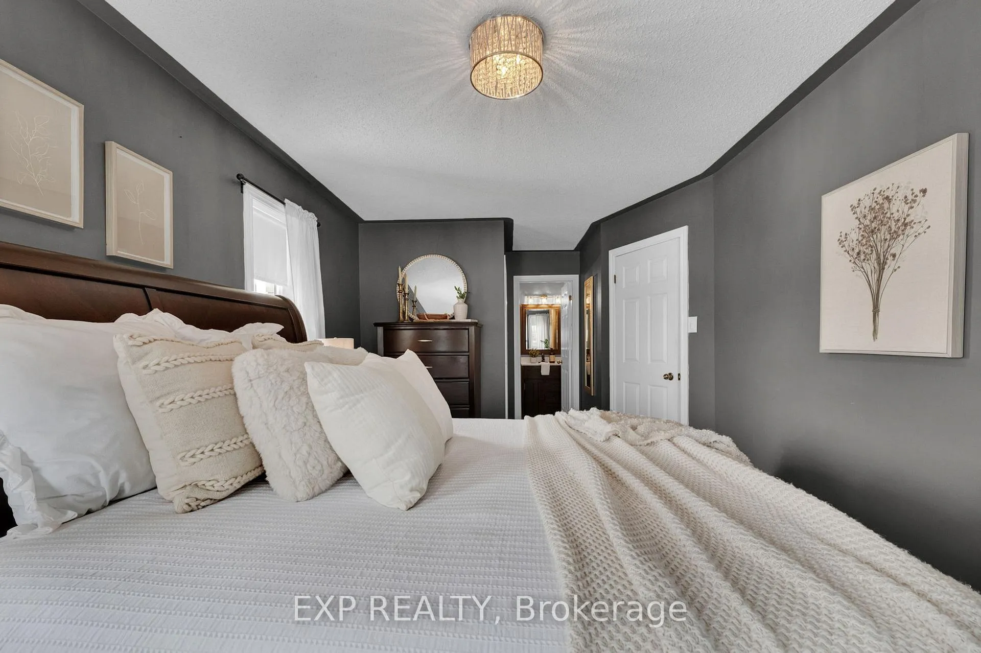 Photo 16 of 34 Taft Place, Clarington, Bowmanville — HOMEH