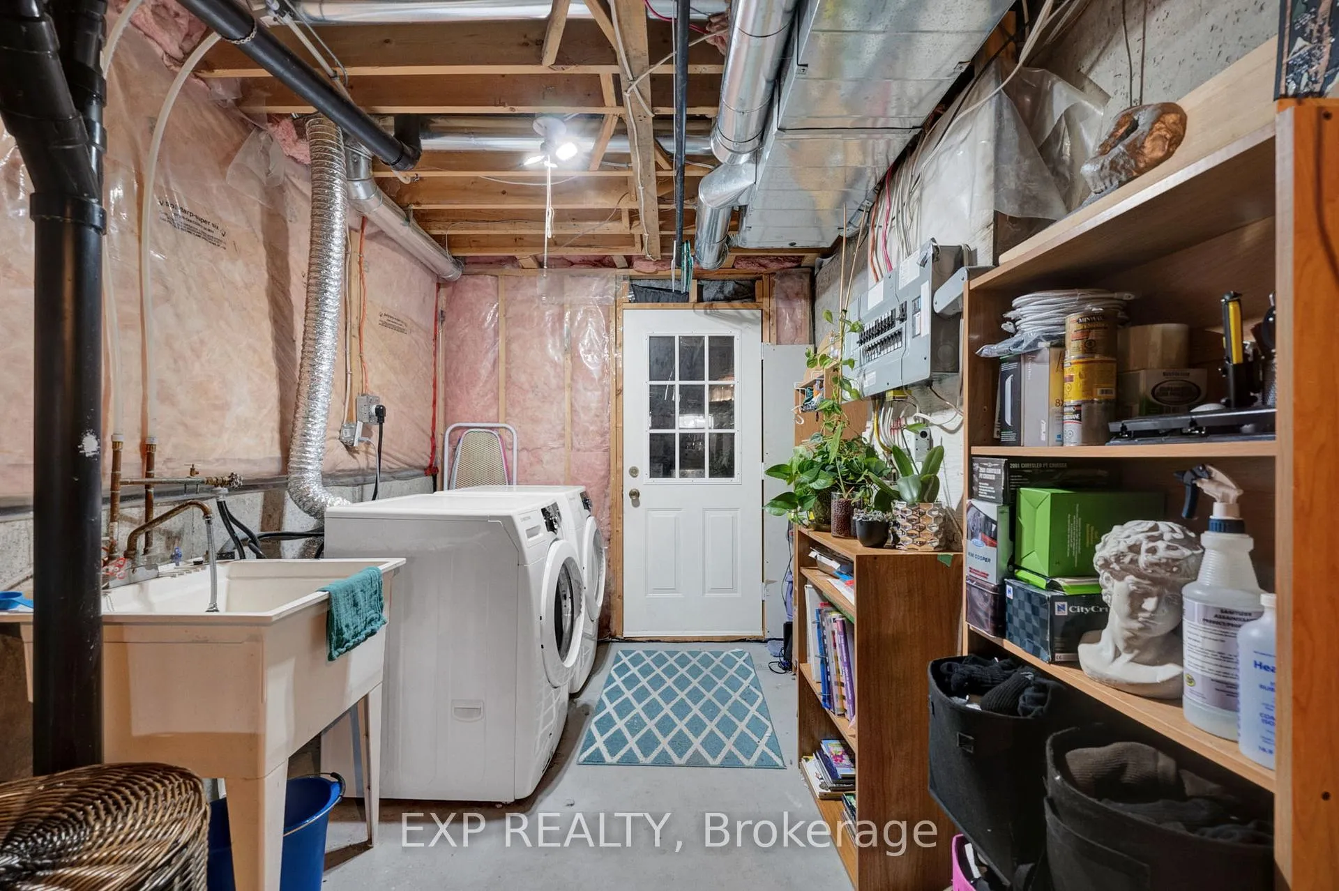 Photo 20 of 34 Taft Place, Clarington, Bowmanville — HOMEH
