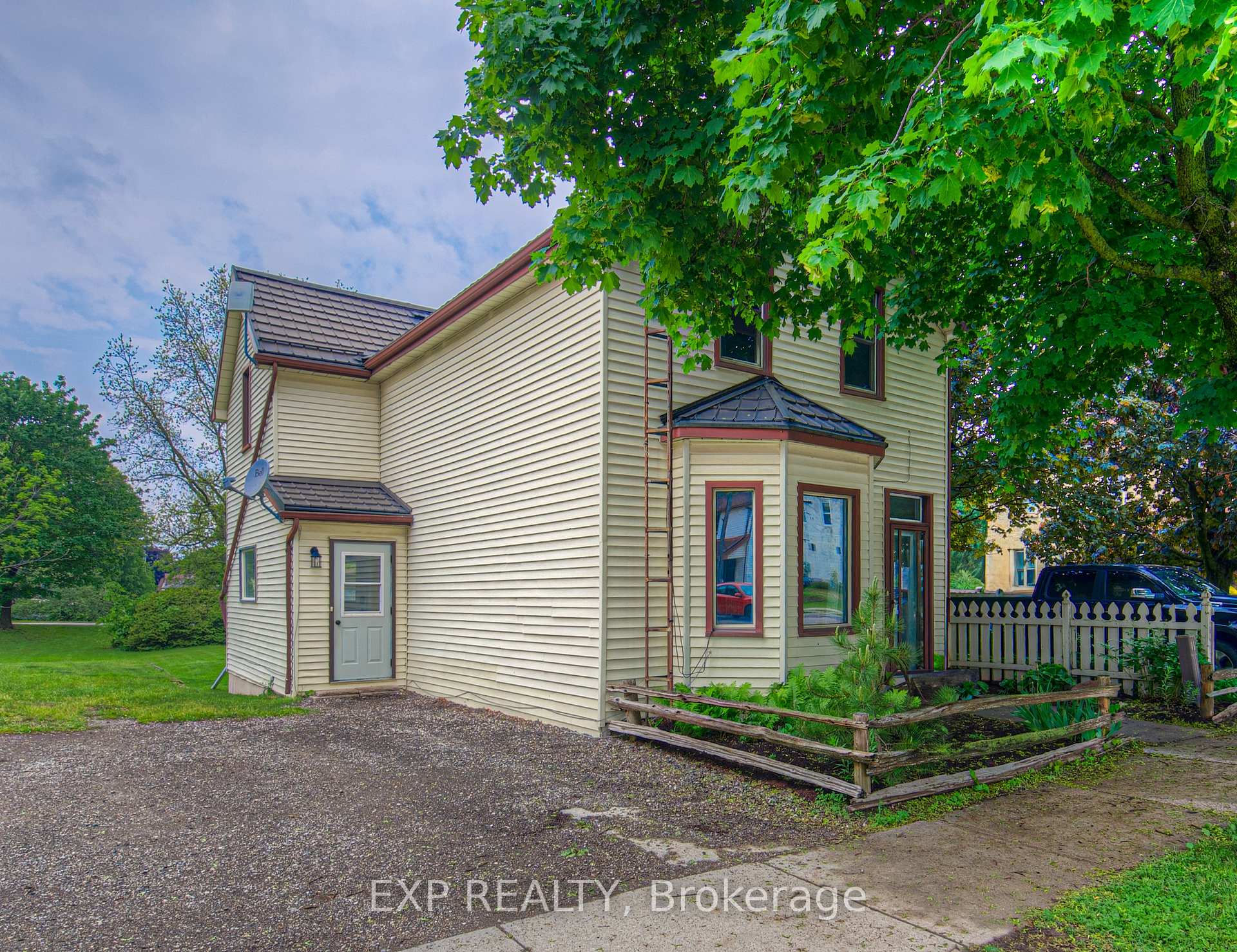 Photo 3 of 33 Mcgivern Street, Mapleton, Rural Mapleton — HOMEH