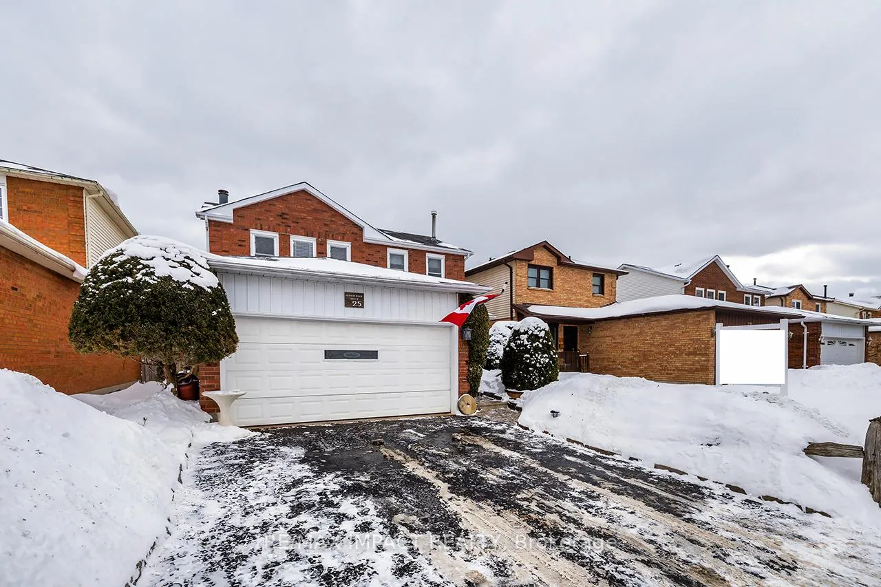 Photo 1 of 25 Soper Creek Drive, Clarington, Bowmanville — HOMEH