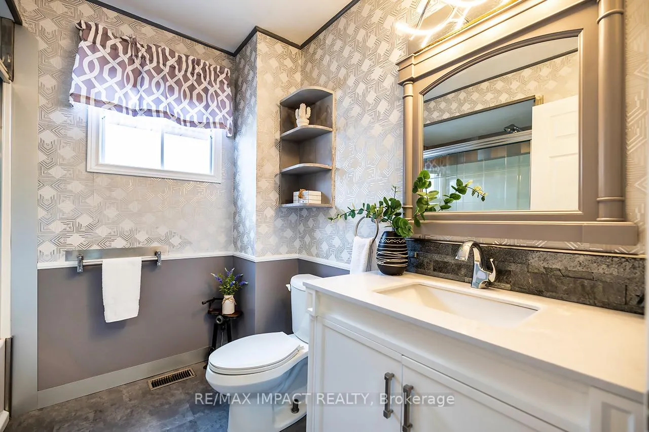 Photo 11 of 25 Soper Creek Drive, Clarington, Bowmanville — HOMEH