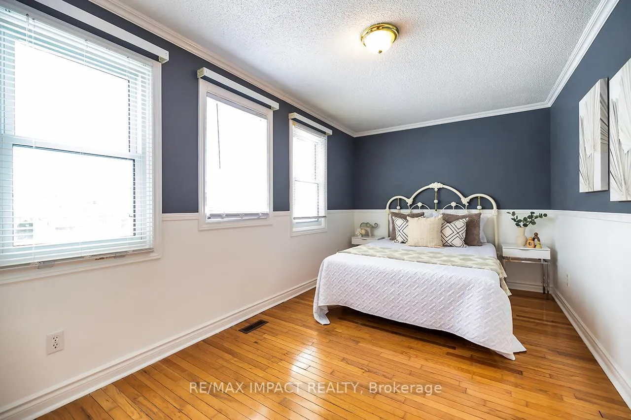 Photo 13 of 25 Soper Creek Drive, Clarington, Bowmanville — HOMEH