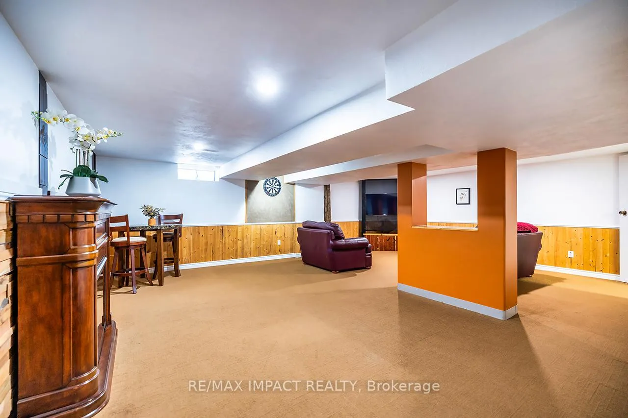 Photo 21 of 25 Soper Creek Drive, Clarington, Bowmanville — HOMEH
