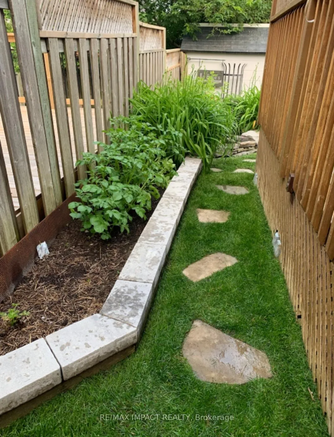 Photo 33 of 25 Soper Creek Drive, Clarington, Bowmanville — HOMEH