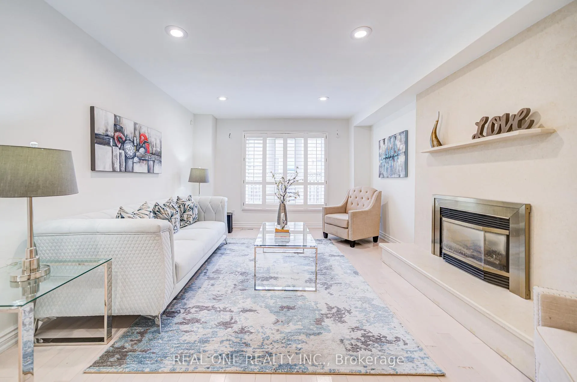 Photo 18 of 27 Binscarth Crescent, Vaughan, Uplands — HOMEH