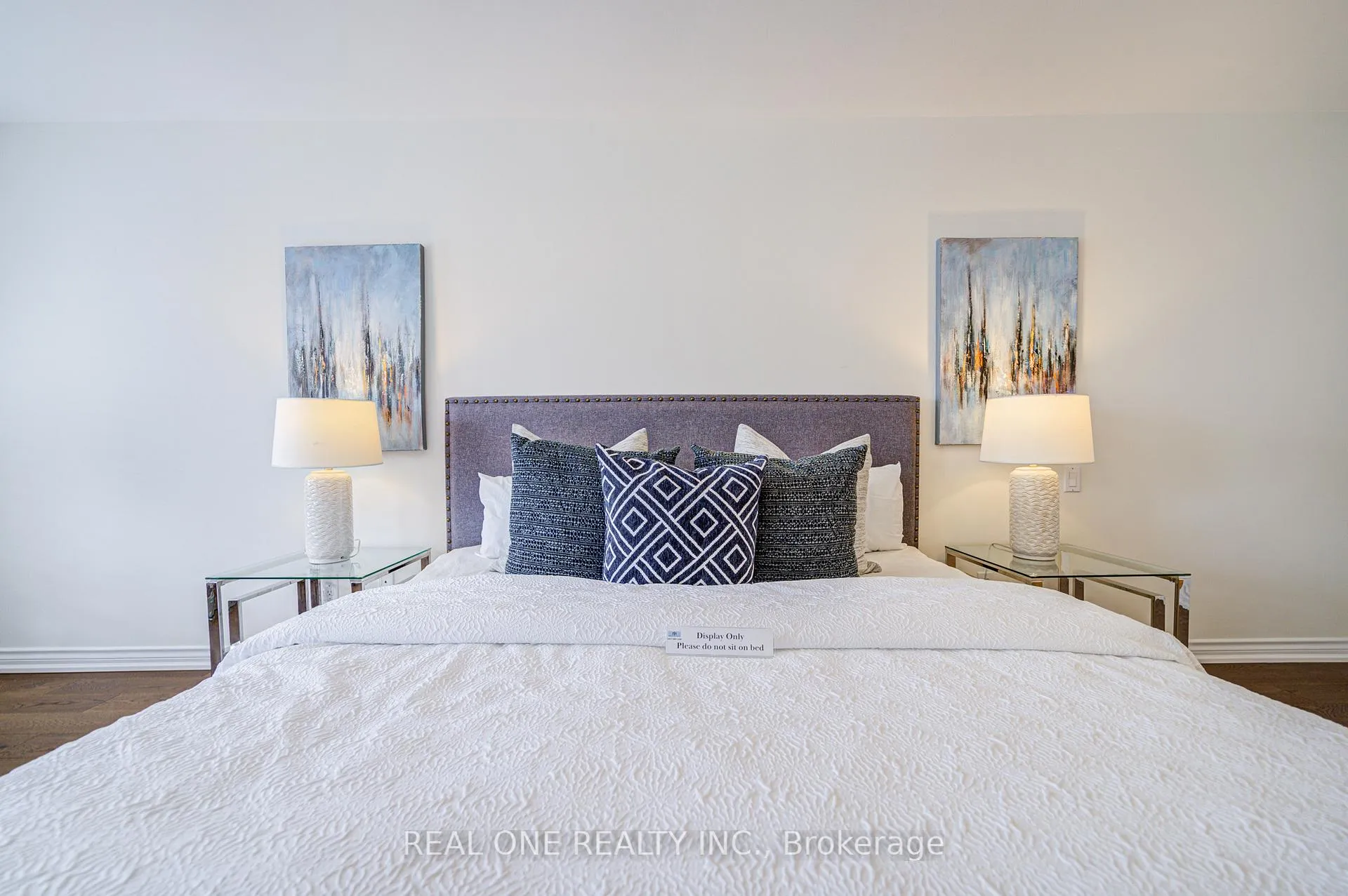 Photo 26 of 27 Binscarth Crescent, Vaughan, Uplands — HOMEH