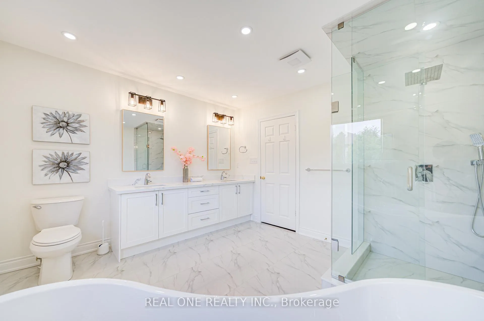 Photo 31 of 27 Binscarth Crescent, Vaughan, Uplands — HOMEH
