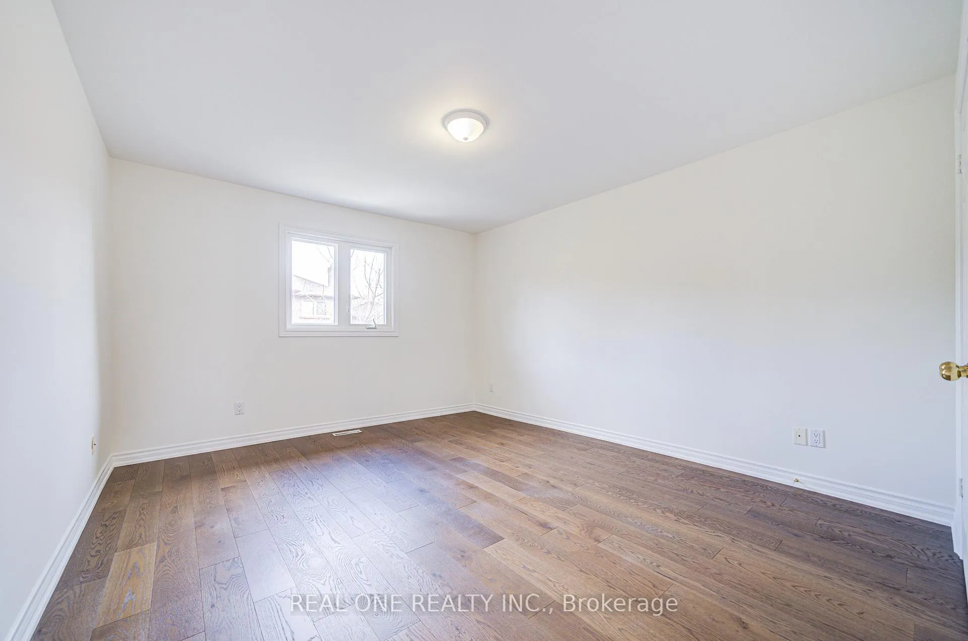 Photo 33 of 27 Binscarth Crescent, Vaughan, Uplands — HOMEH