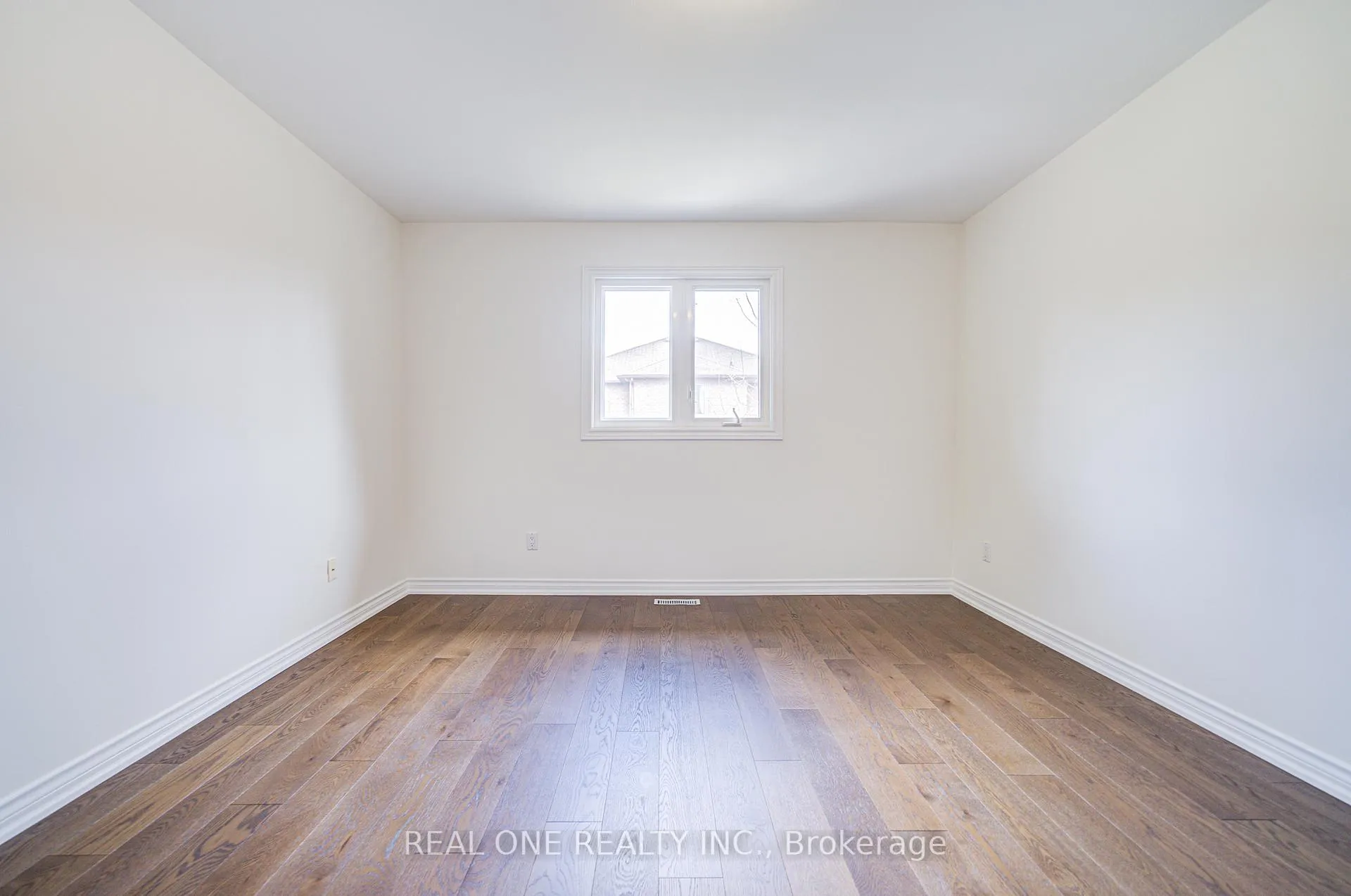 Photo 35 of 27 Binscarth Crescent, Vaughan, Uplands — HOMEH