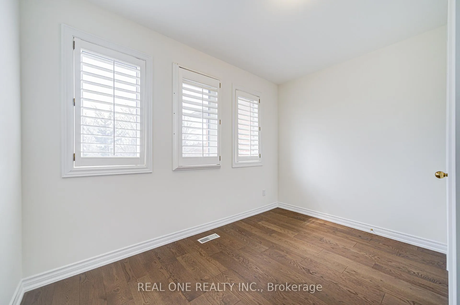 Photo 39 of 27 Binscarth Crescent, Vaughan, Uplands — HOMEH