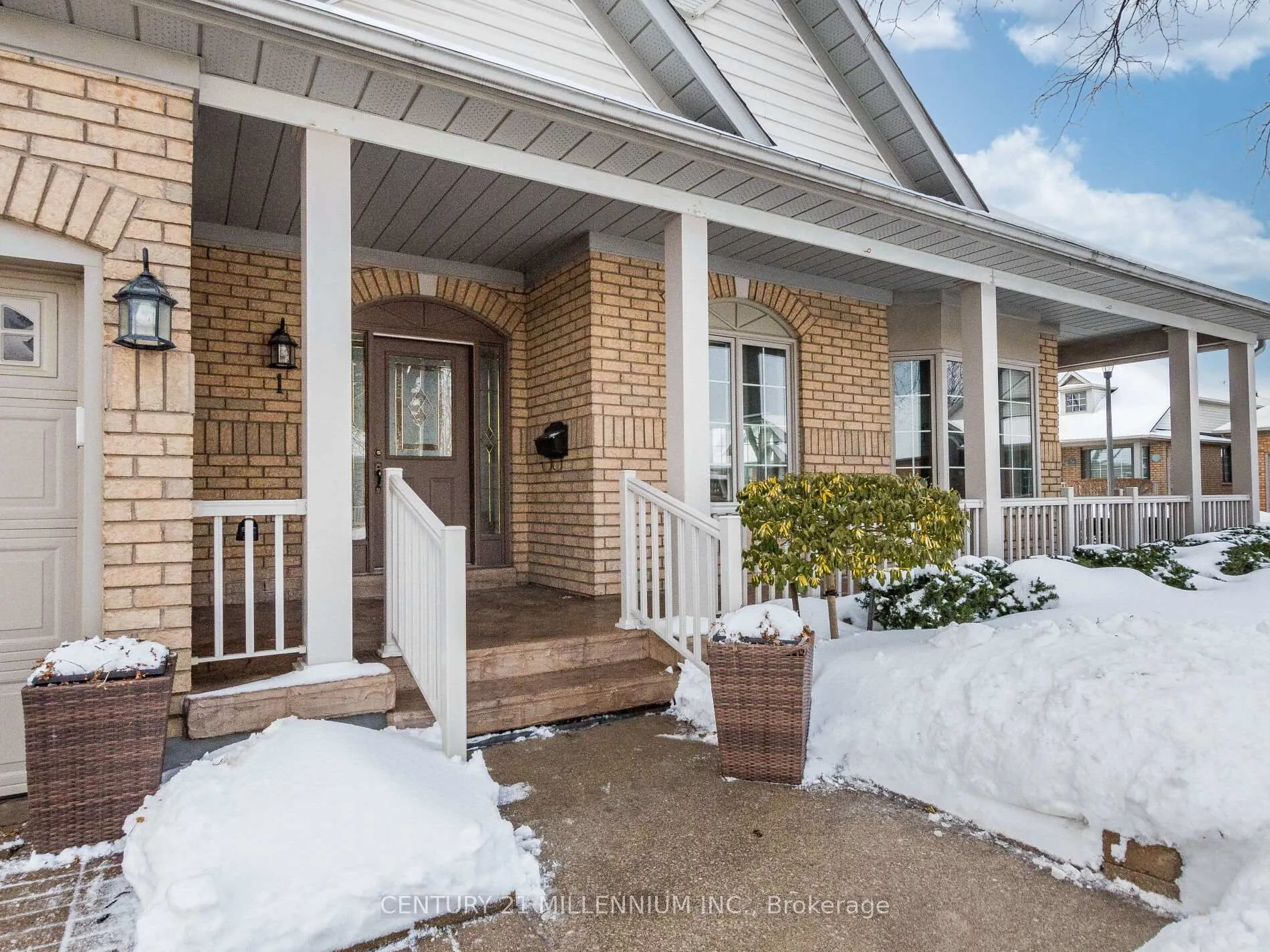 Photo 2 of 1 Wellford Gate, Brampton, Sandringham-Wellington — HOMEH