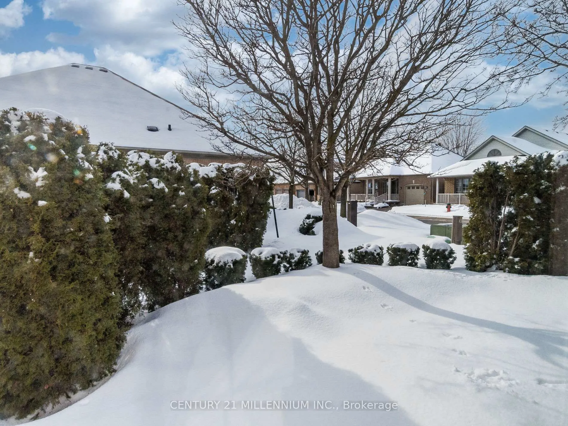 Photo 32 of 1 Wellford Gate, Brampton, Sandringham-Wellington — HOMEH
