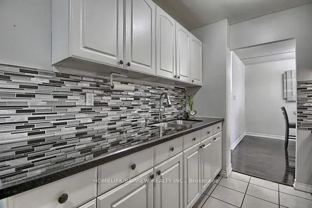 Photo 4 of Unit 2213, 390 Dixon Road, Etobicoke, Kingsview Village-The Westway — HOMEH