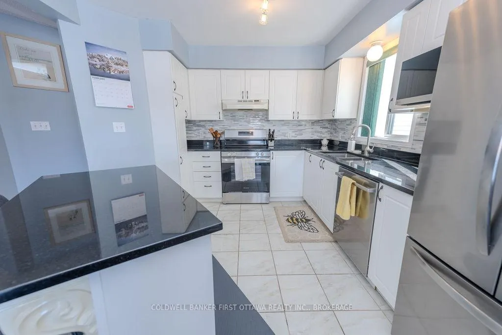 Photo 7 of 554 Freeman Crescent, Kingston, Kingston East (Incl Barret Crt) — HOMEH