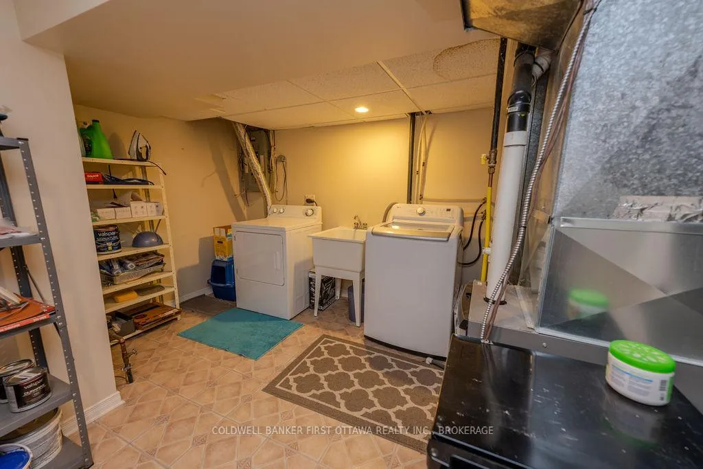 Photo 24 of 554 Freeman Crescent, Kingston, Kingston East (Incl Barret Crt) — HOMEH