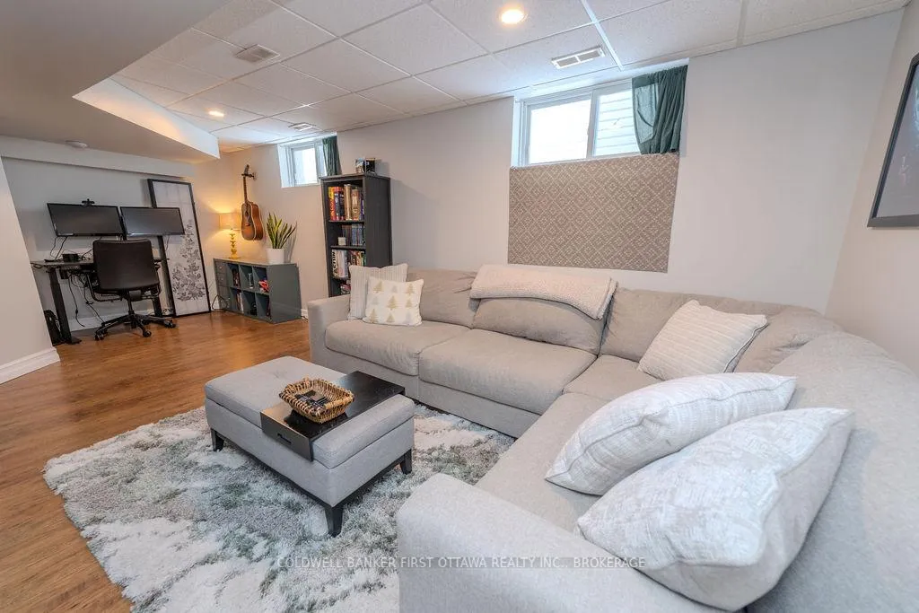 Photo 28 of 554 Freeman Crescent, Kingston, Kingston East (Incl Barret Crt) — HOMEH