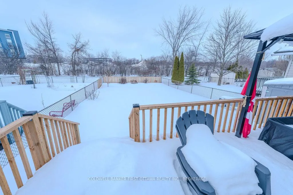 Photo 33 of 554 Freeman Crescent, Kingston, Kingston East (Incl Barret Crt) — HOMEH