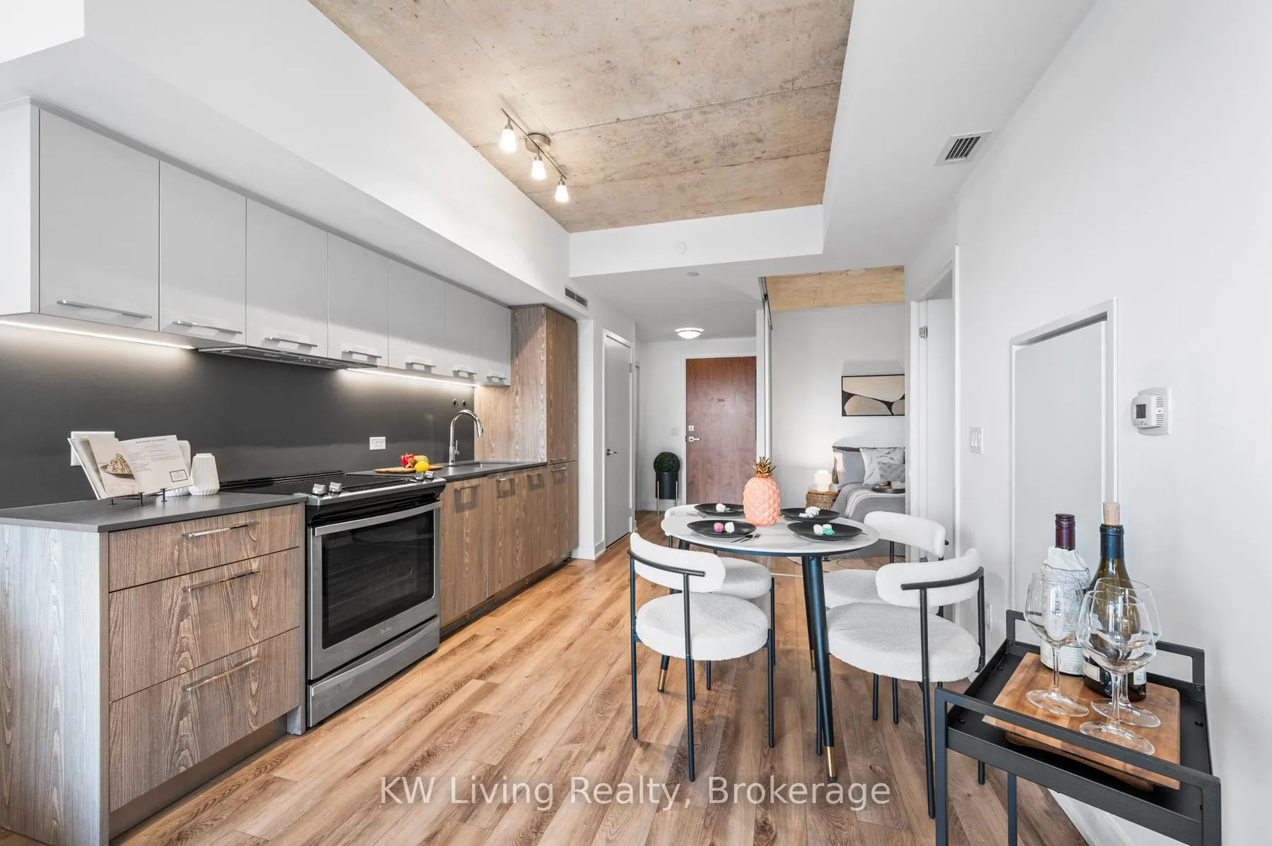 Photo 6 of Unit 425, 30 Baseball Place, Toronto, South Riverdale — HOMEH