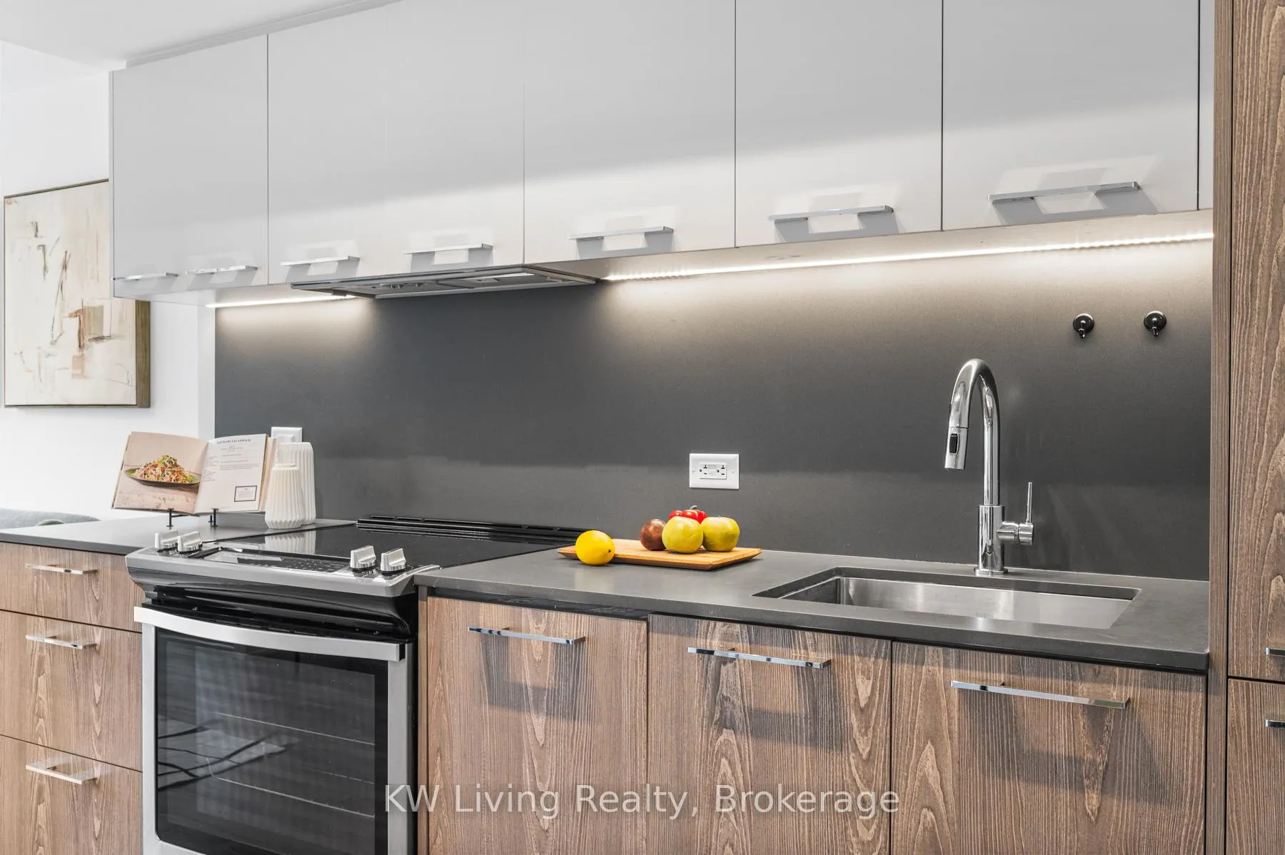 Photo 7 of Unit 425, 30 Baseball Place, Toronto, South Riverdale — HOMEH