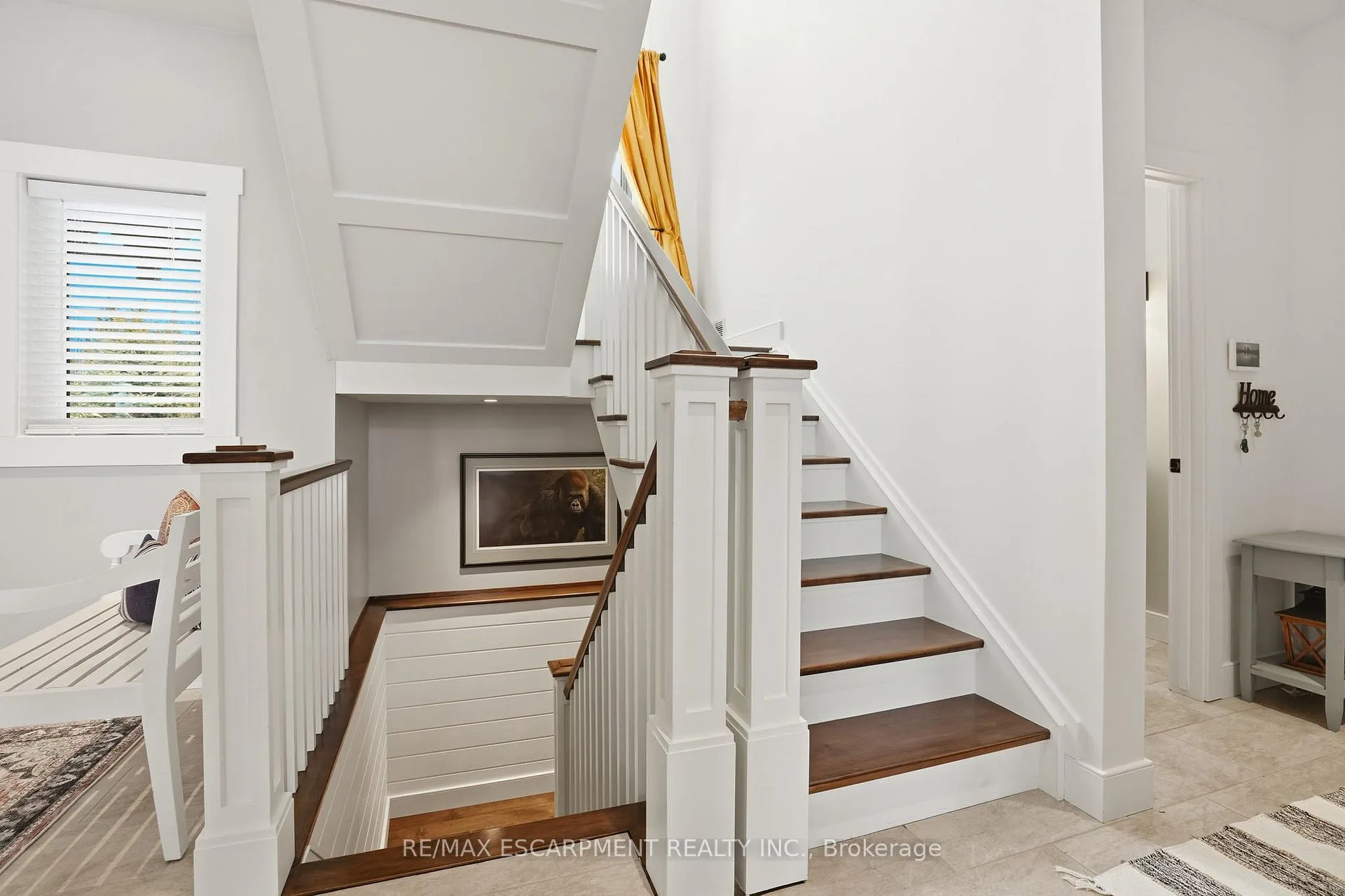 Photo 23 of 250 Old Onondaga Road E, Brantford — HOMEH