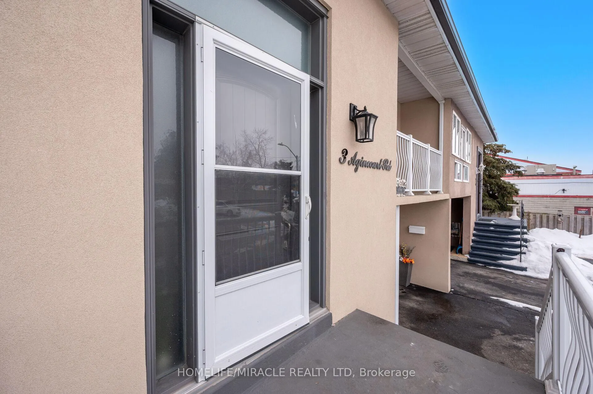 Photo 5 of 3 Agincourt Road, Vaughan, West Woodbridge — HOMEH