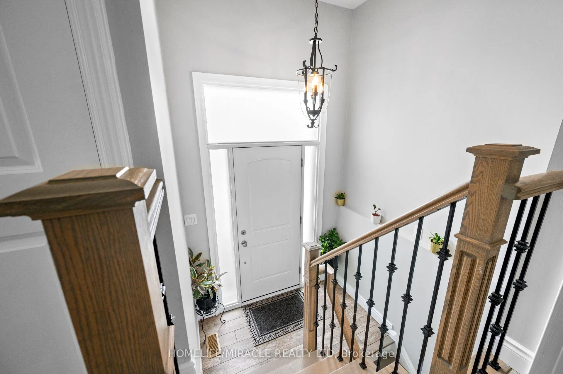 Photo 7 of 3 Agincourt Road, Vaughan, West Woodbridge — HOMEH