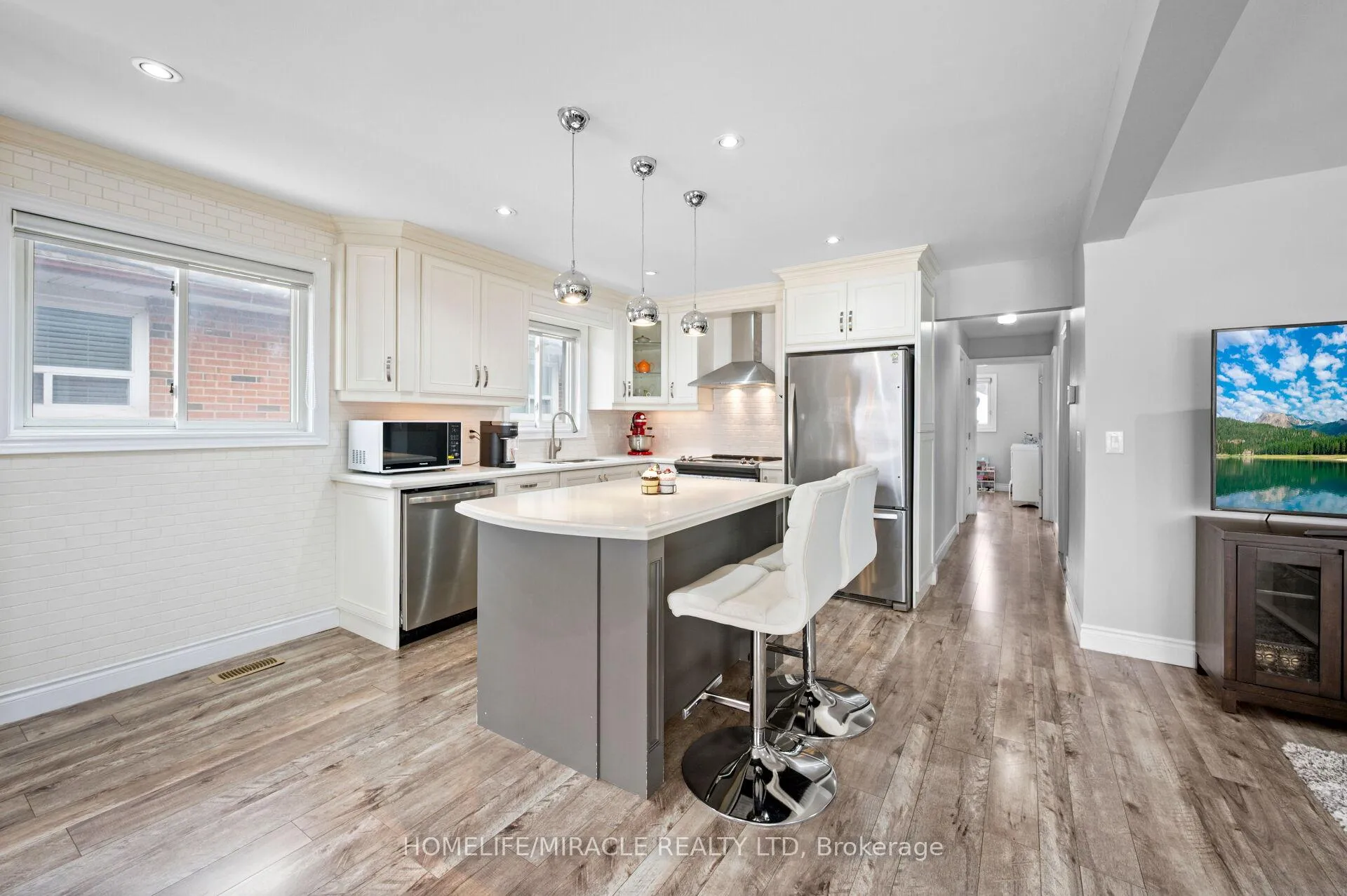 Photo 17 of 3 Agincourt Road, Vaughan, West Woodbridge — HOMEH