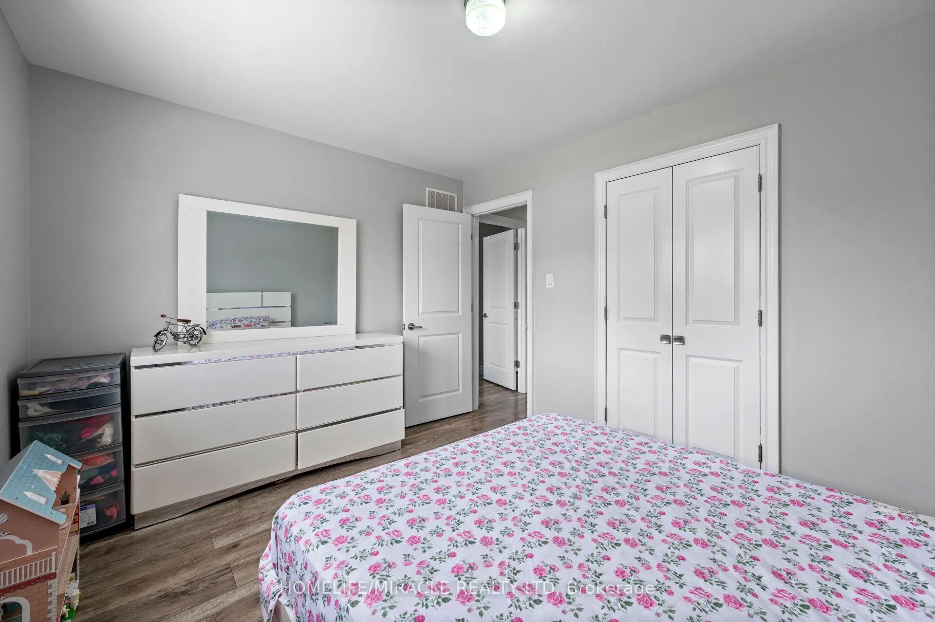 Photo 24 of 3 Agincourt Road, Vaughan, West Woodbridge — HOMEH
