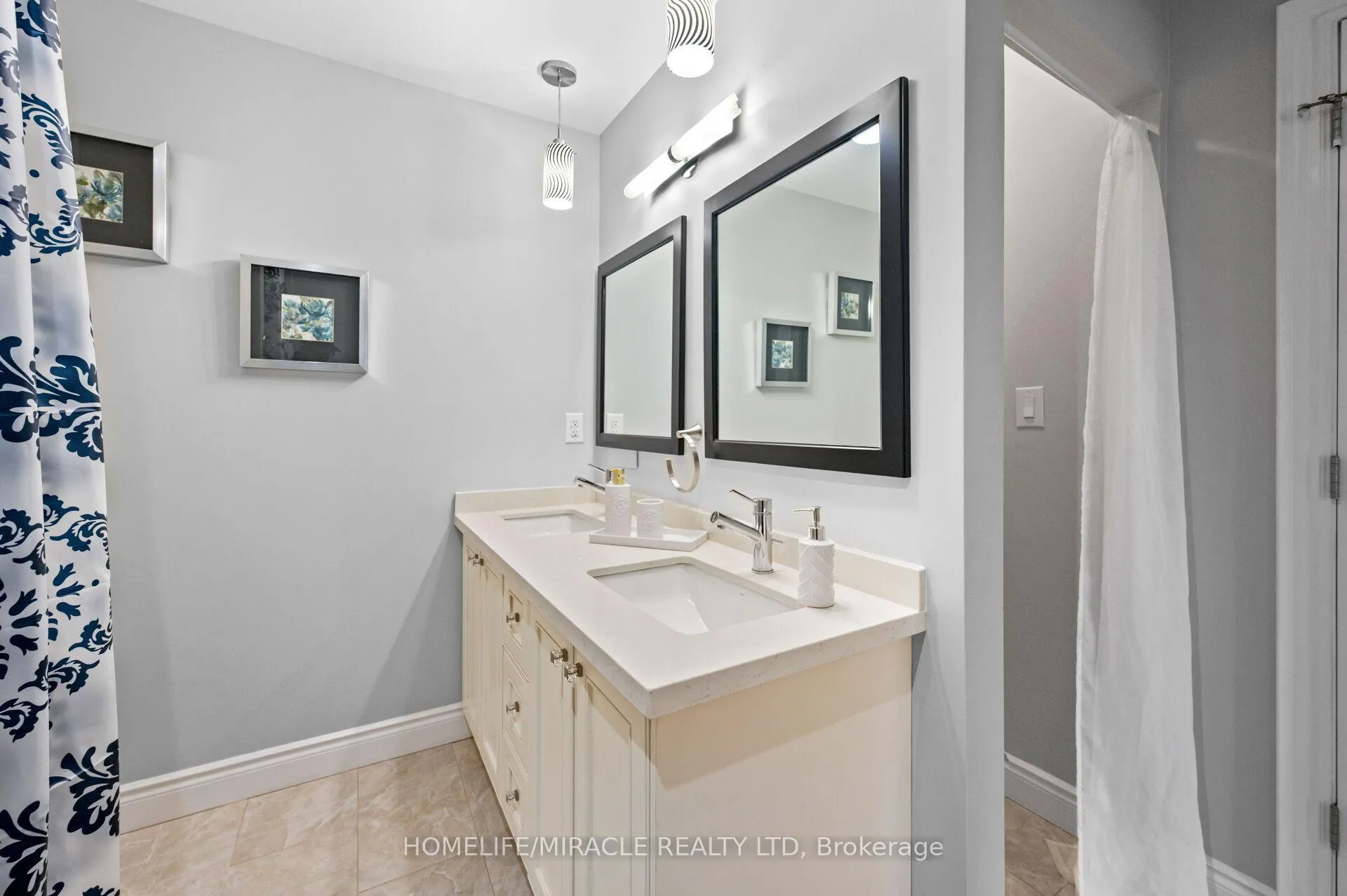 Photo 27 of 3 Agincourt Road, Vaughan, West Woodbridge — HOMEH