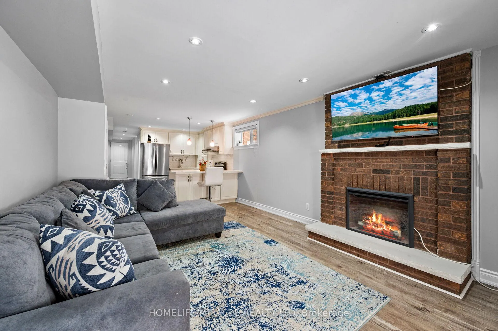 Photo 36 of 3 Agincourt Road, Vaughan, West Woodbridge — HOMEH