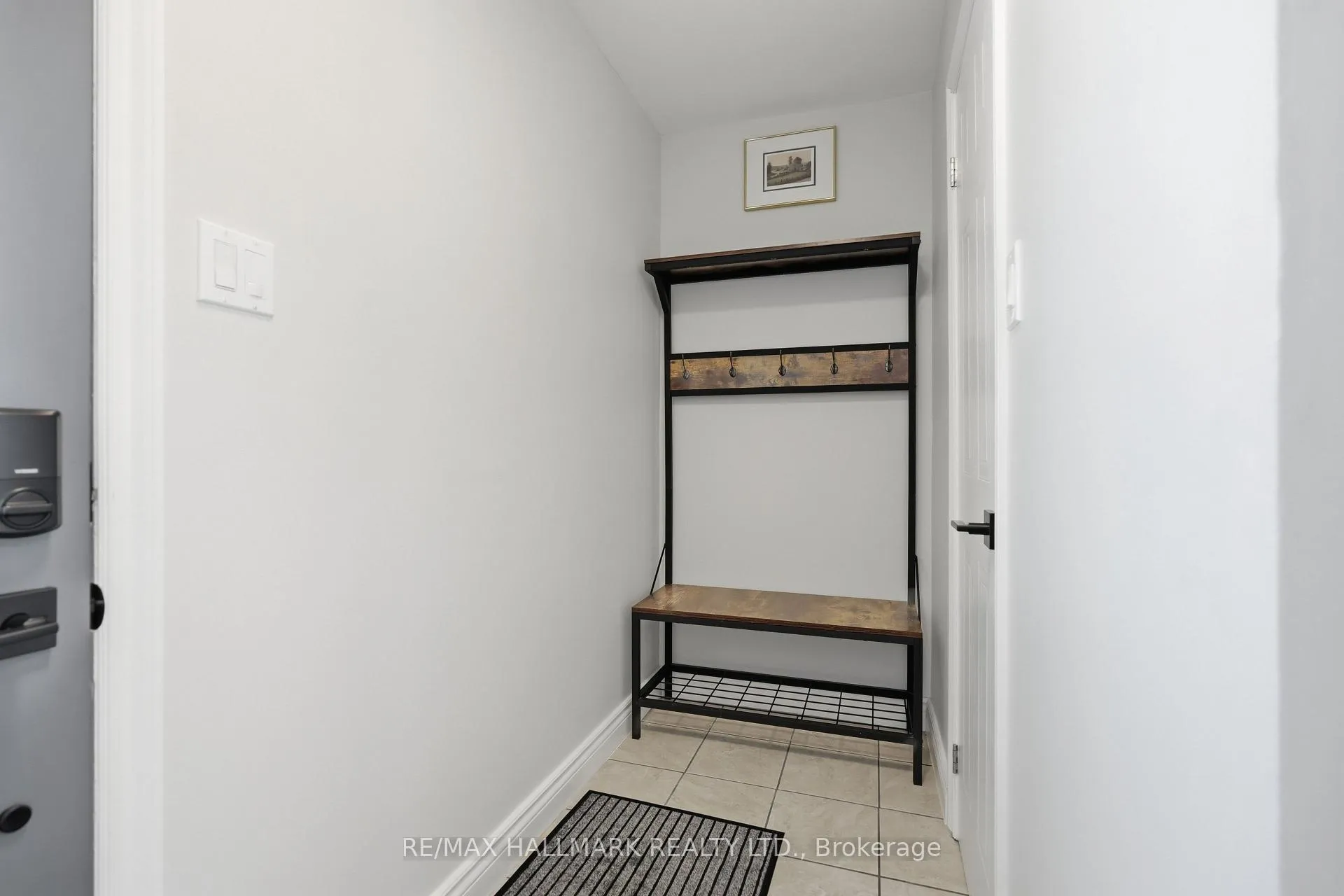 Photo 16 of 91 Barre Drive, Barrie, Painswick North — HOMEH