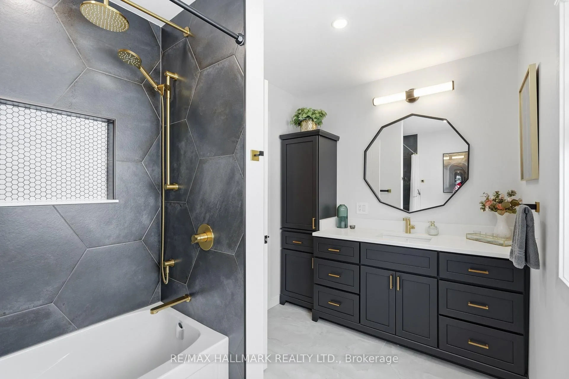Photo 28 of 91 Barre Drive, Barrie, Painswick North — HOMEH