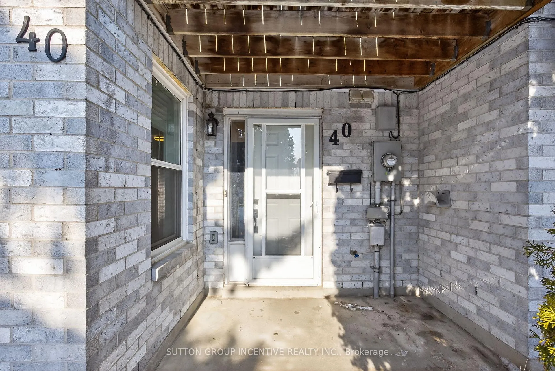 Photo 4 of 120 D'Ambrosio Drive, Barrie, Painswick North — HOMEH