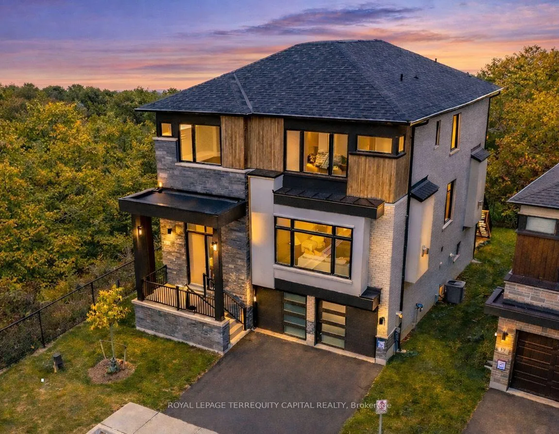 Front of 23 Kingwood Lane