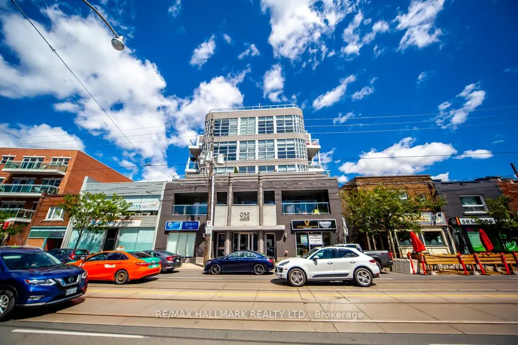 Photo 2 of Unit 403, 952 Kingston Road, Toronto, East End-Danforth — HOMEH