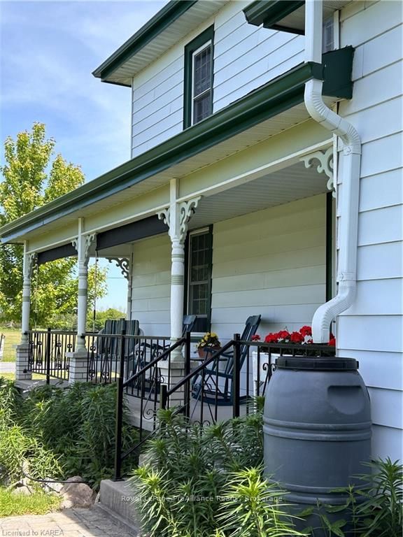 Photo 23 of 1622 County Road 5, Loyalist, Lennox and Addington - South — HOMEH