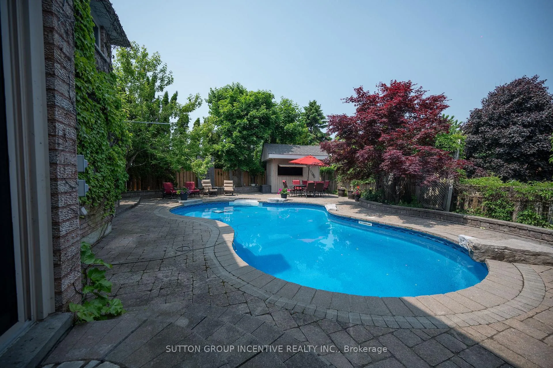 Photo 25 of 10 Gordon Court, Barrie, West Bayfield — HOMEH