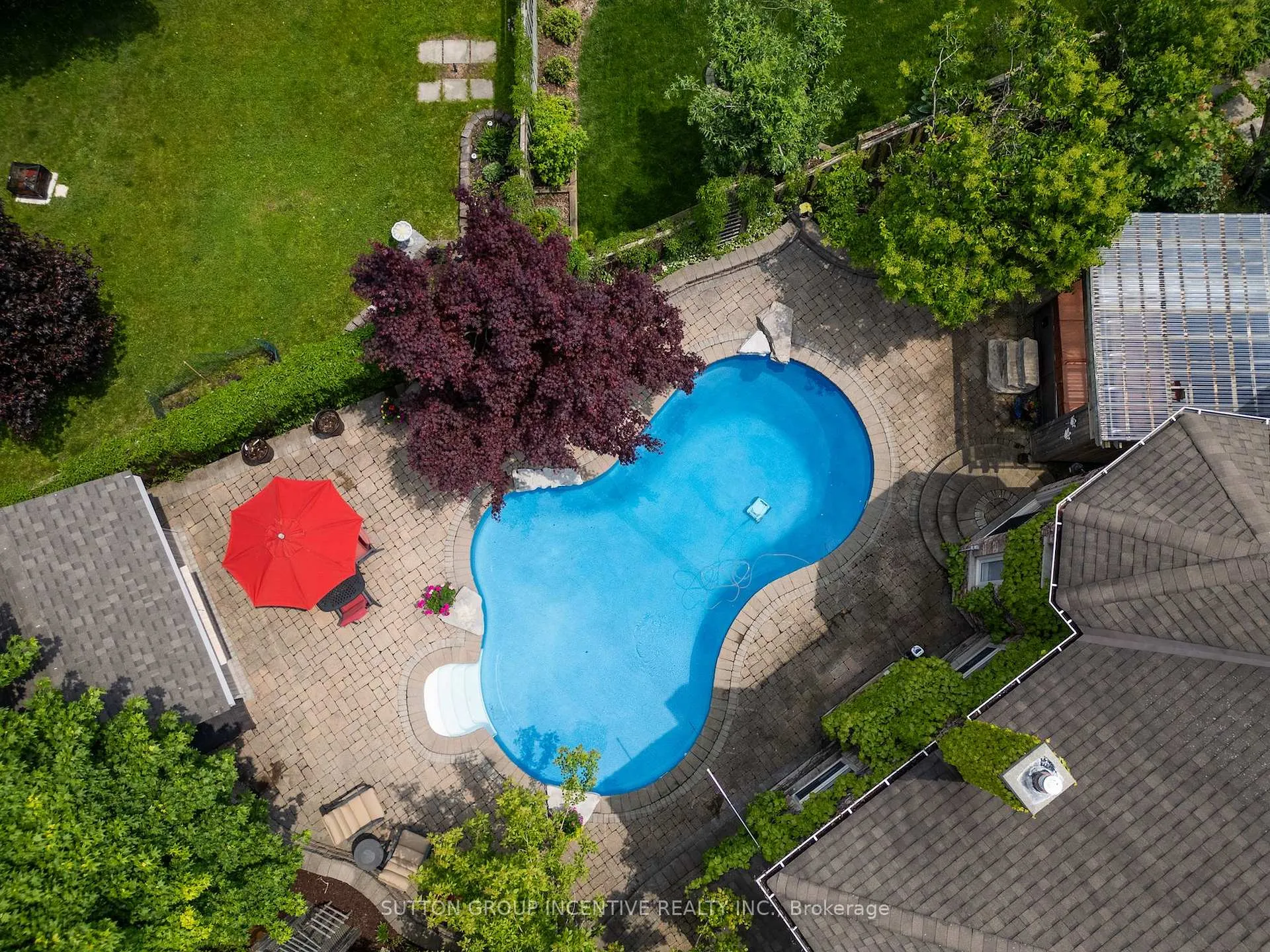Photo 28 of 10 Gordon Court, Barrie, West Bayfield — HOMEH