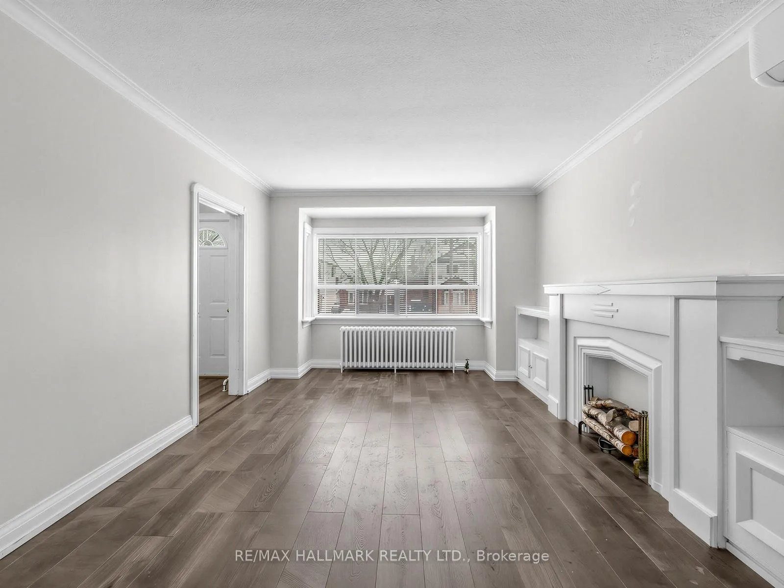 Photo 2 of 18 Roblin Avenue, Toronto, East York — HOMEH