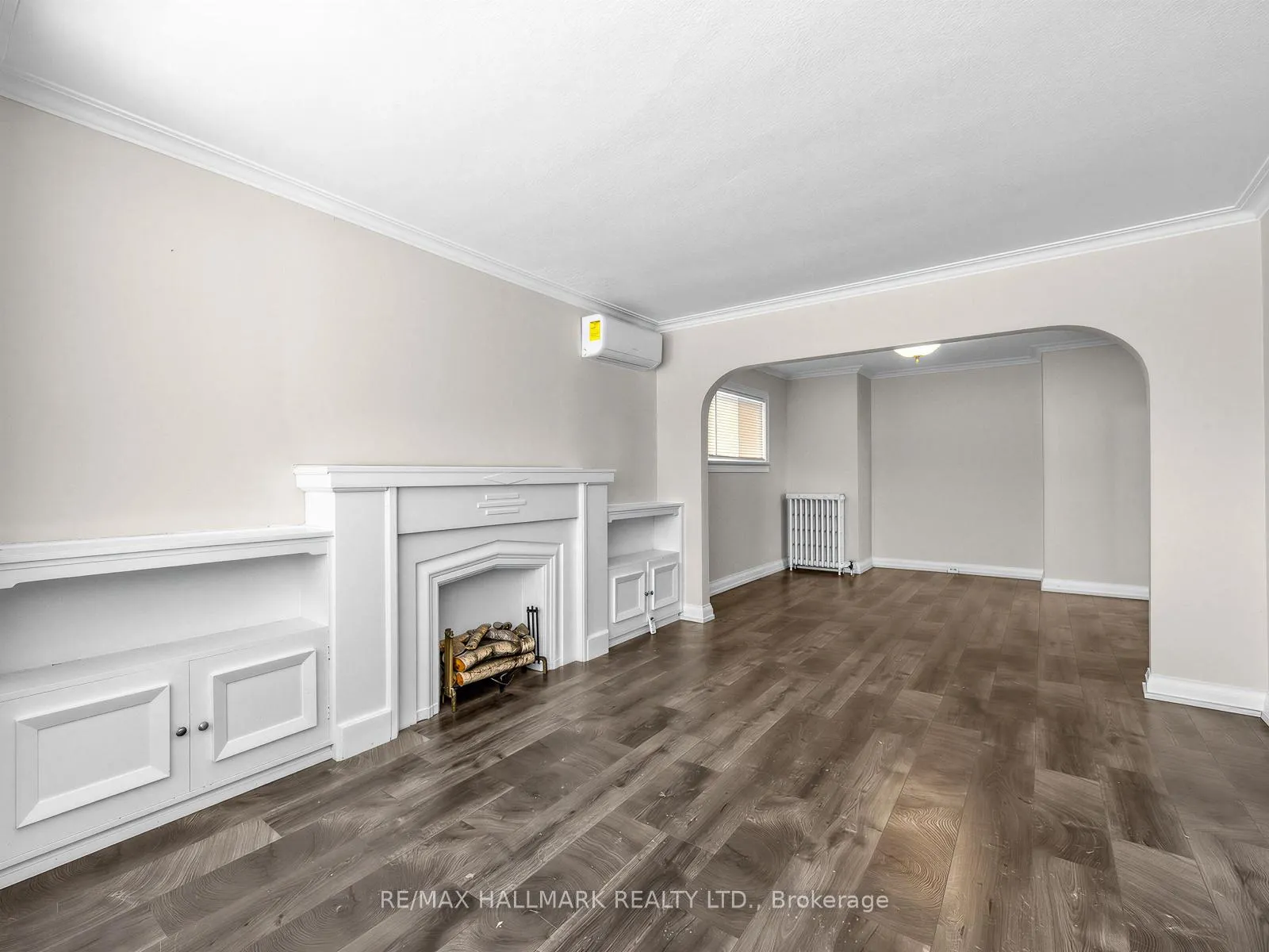 Photo 5 of 18 Roblin Avenue, Toronto, East York — HOMEH