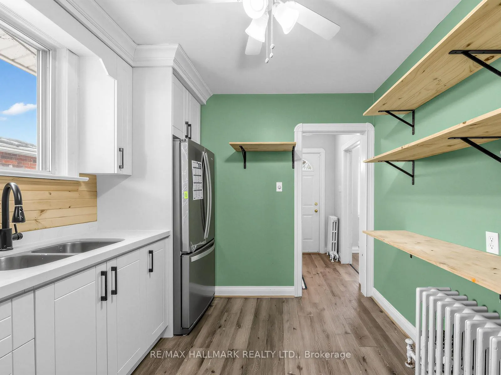 Photo 12 of 18 Roblin Avenue, Toronto, East York — HOMEH
