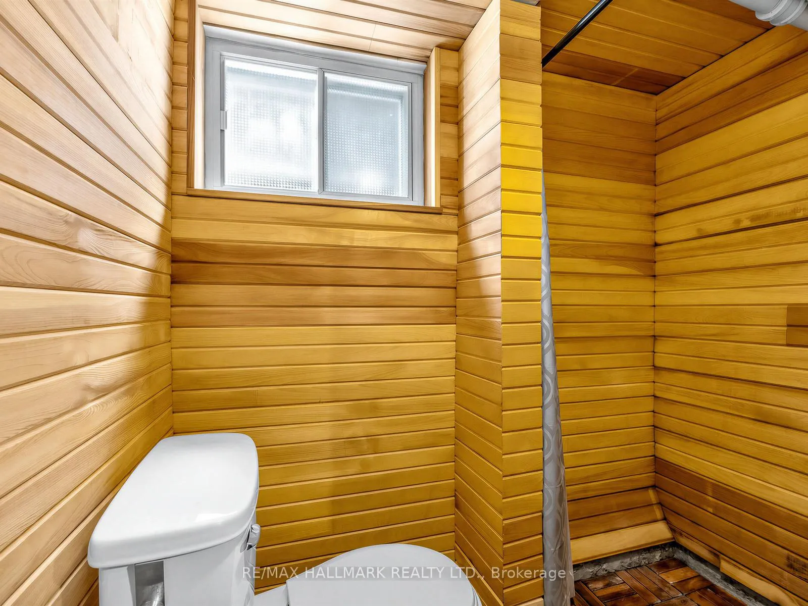Photo 28 of 18 Roblin Avenue, Toronto, East York — HOMEH