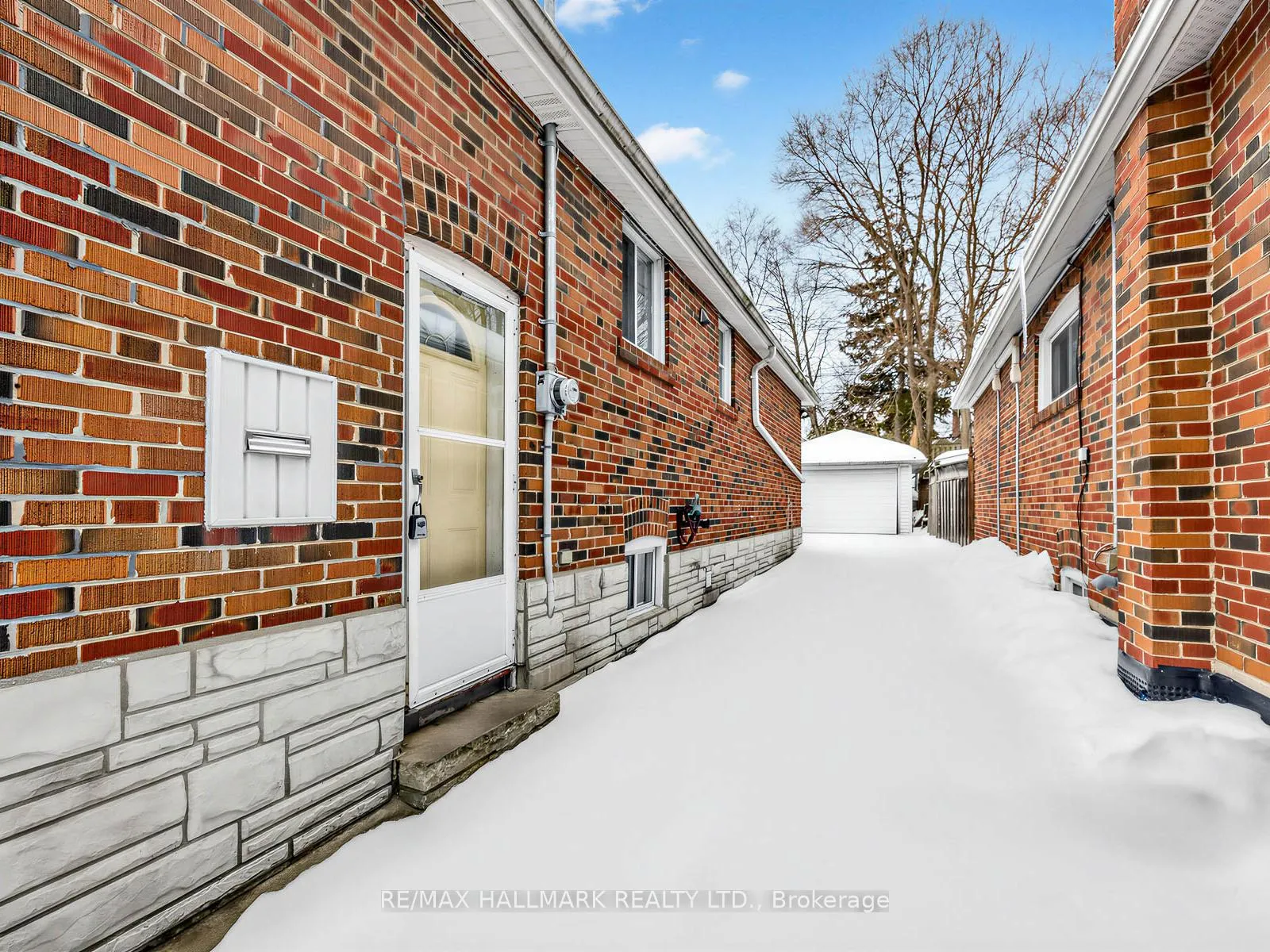 Photo 31 of 18 Roblin Avenue, Toronto, East York — HOMEH