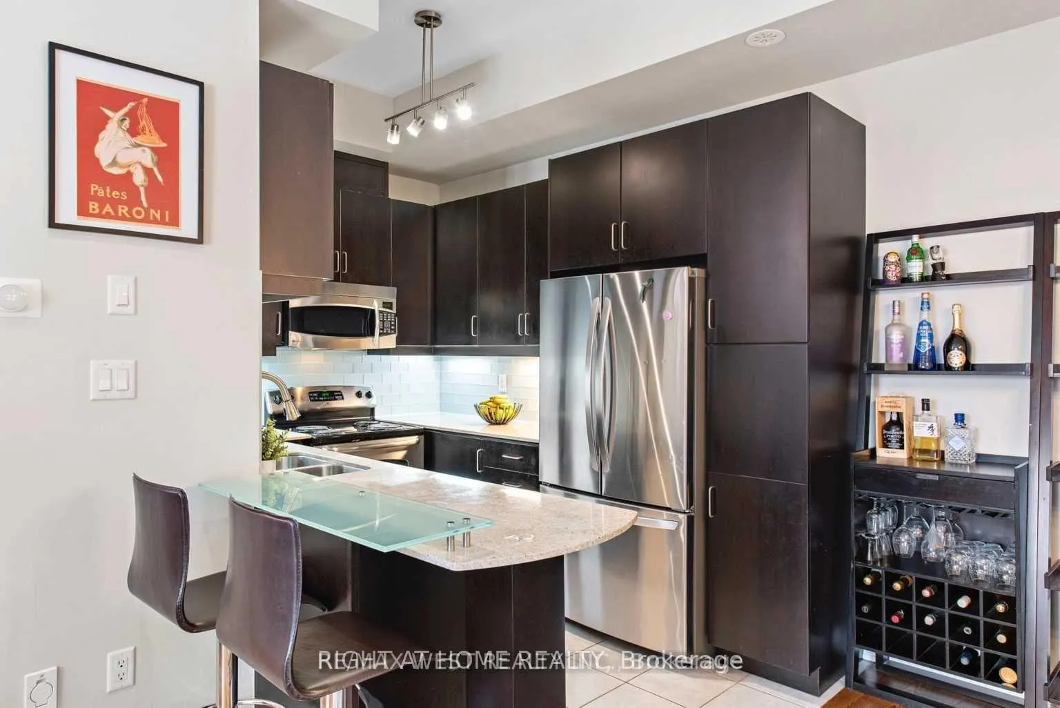 Photo 8 of 1463 Queen Street E, Toronto, Greenwood-Coxwell — HOMEH