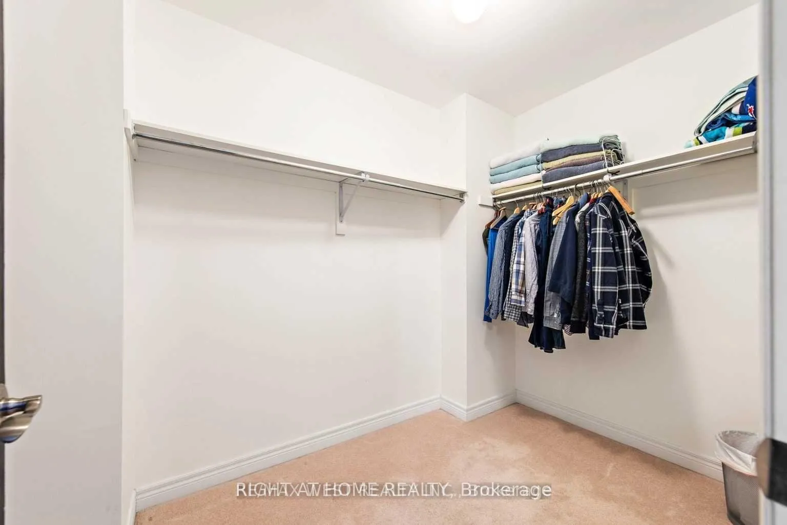 Photo 13 of 1463 Queen Street E, Toronto, Greenwood-Coxwell — HOMEH