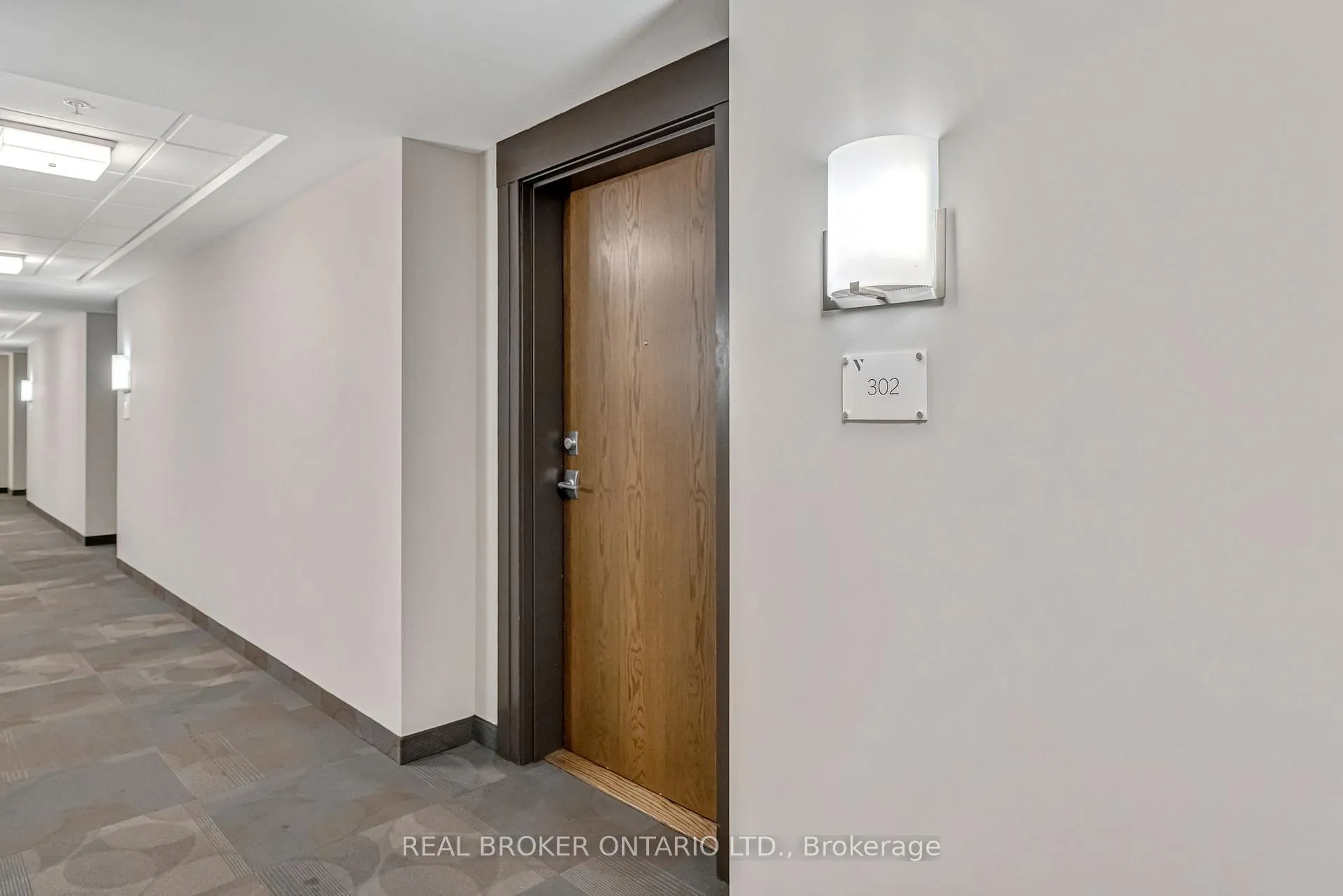 Photo 2 of Unit 302, 30 Hamilton Street S, Hamilton, Waterdown — HOMEH